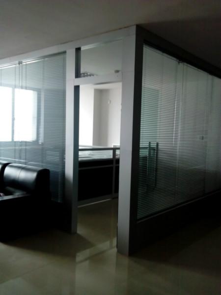 供應(yīng)鋁百葉批發(fā)百葉廠家鋁百葉價格百葉 義烏鋁百葉廠家批發(fā) 義烏工程百葉窗安裝價格 東陽工程百葉窗簾哪里買 義烏隔斷百葉窗