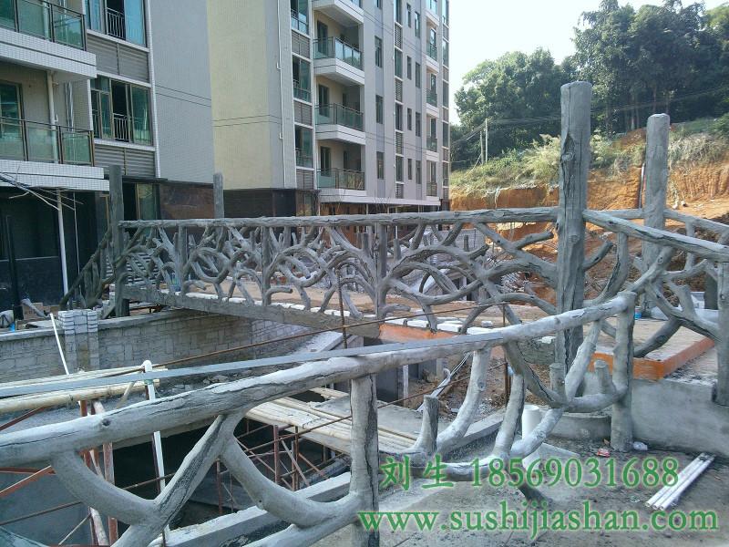 供應仿木欄桿景觀