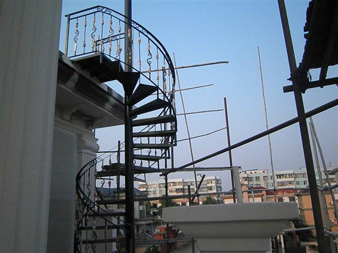 供應戶外旋轉(zhuǎn)梯