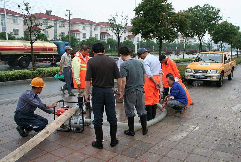 供應(yīng)肇慶專業(yè)河涌清理、大旺高新區(qū)污水污泥清運 端州潛水打撈