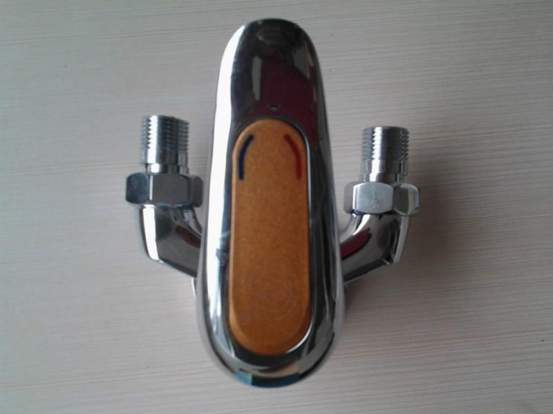 供應(yīng)太陽能配件批發(fā)太陽能配件批發(fā)電話