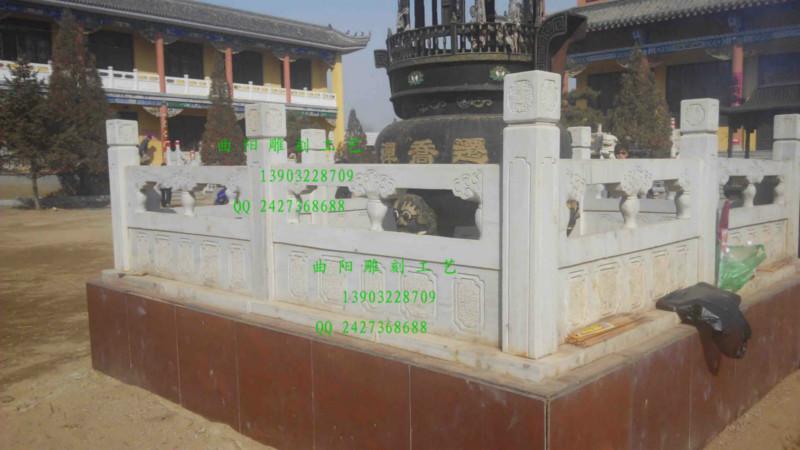 供應(yīng)漢白玉護欄廠家