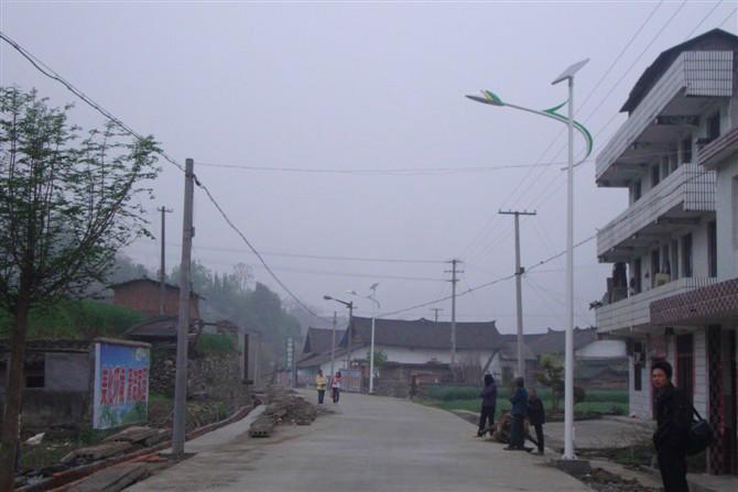 供應(yīng)山西太原市6米30W太陽(yáng)能路燈
