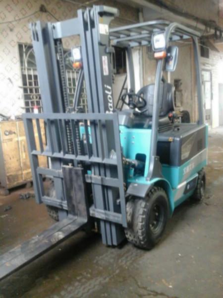 供應寶驪1.5-3噸電動叉車