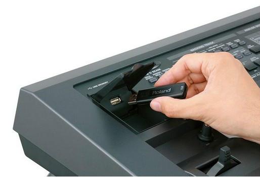 供應(yīng)羅蘭GW-8民族音色合成器長城八號(hào)編曲工作站第2版