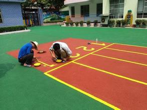 河北迅騰專業(yè)硅PU籃球場地，專業(yè)硅PU生產(chǎn)廠家，專業(yè)硅PU球場材料