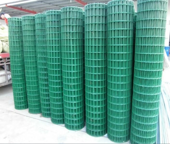 荷蘭護(hù)欄網(wǎng)三角護(hù)欄網(wǎng)雙邊護(hù)欄網(wǎng)圖片