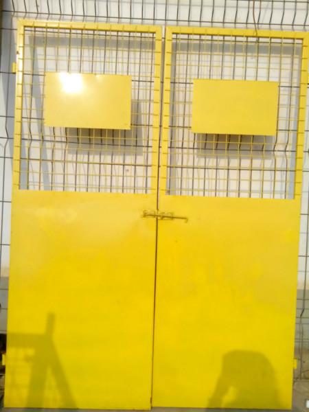 供應(yīng)建筑施工場地電梯安全門  施工升降機安全門