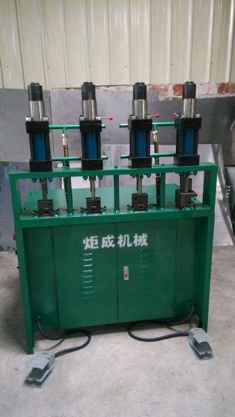 供應(yīng)湖北宜昌新鋼護(hù)欄沖孔機(jī)/鋅鋼護(hù)欄沖孔機(jī)批發(fā)/鋅鋼護(hù)欄沖孔機(jī)