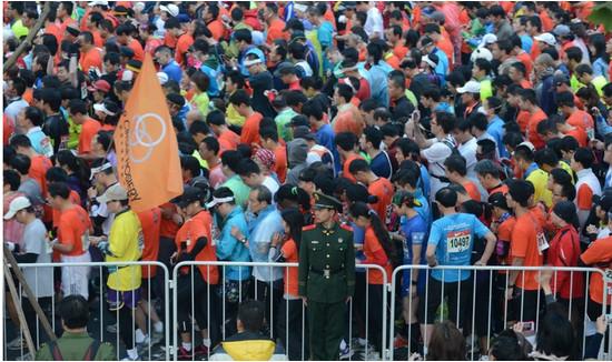 上海臨時護(hù)欄出租圖片/上海臨時護(hù)欄出租樣板圖 (4)