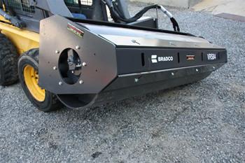 供應(yīng)滑移裝載機(jī)配振動(dòng)壓實(shí)器，滑移機(jī)配壓路機(jī)