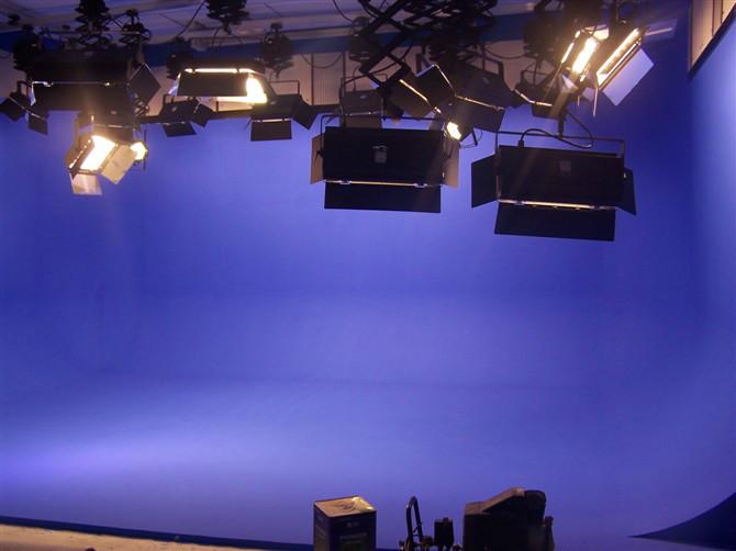 供應(yīng)1200W鏑燈LED平板柔光燈LED聚光燈