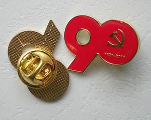 專業(yè)生產(chǎn)各種金屬徽章烤漆徽章圖片