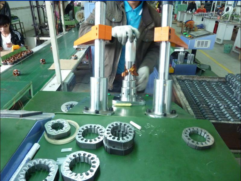 供應(yīng)馬達(dá)嵌線機(jī)