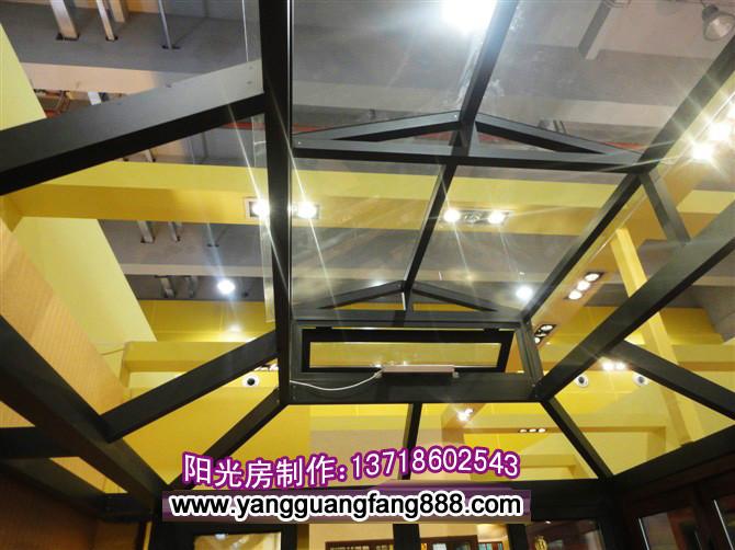 玻璃封四合院出入口封頂封露臺(tái)圖片