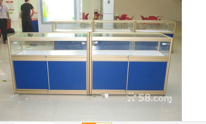 供應(yīng)天津鈦合金貨架 *貨架飾品店展柜定做