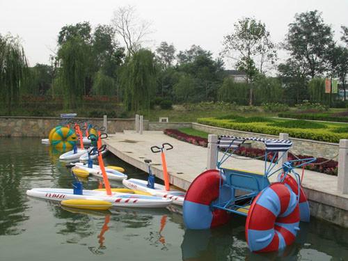 供應(yīng)水上三輪車廠家/水上腳踏船/電動船