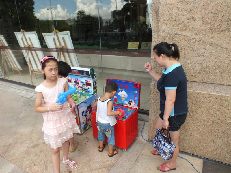 供應(yīng)投藍(lán)機(jī)地鼠機(jī)