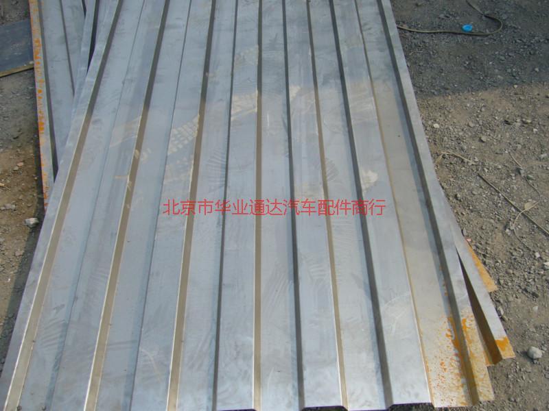 供應(yīng)瓦棱鐵車廂板/彩鋼板車廂板