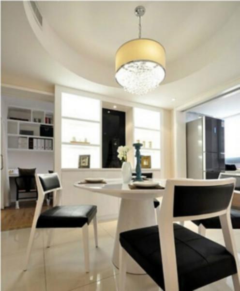 浦東唐鎮(zhèn)白色格調(diào)婚房裝修圖片