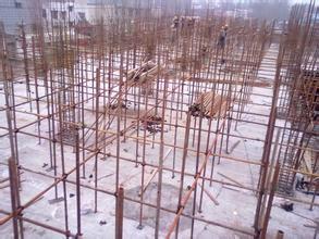 供應(yīng)石家莊鋼管扣件外架承包*，石家莊外架包工包料擁有工人百余人