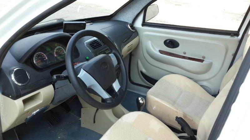 供應(yīng)輕型電動(dòng)轎車廠家直銷，老年代步電動(dòng)四輪車代理加盟