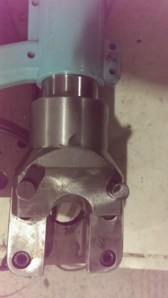 供應(yīng) 碼頭用液壓鋼絲繩切斷器