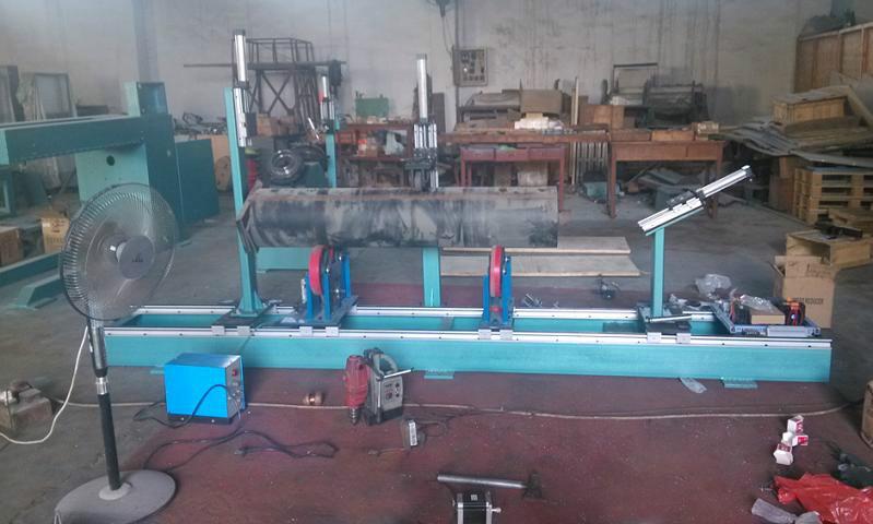 供應(yīng)臥式環(huán)縫焊接機(jī)