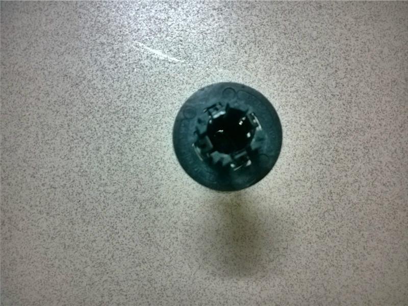 供應(yīng)奔馳E級212E200E260E280頭蓋鎖彈簧