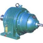 供應(yīng)F系列平行軸斜齒輪減速電機(jī)