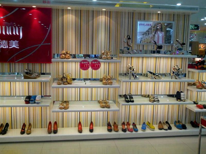 鄭州鞋店展示柜加工圖片