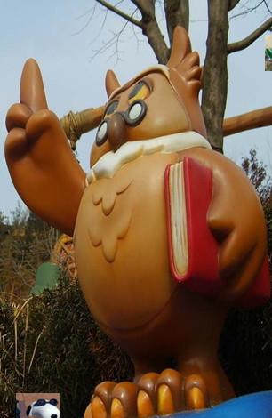 *供應(yīng)湖南海綿寶寶卡通雕塑報價電話