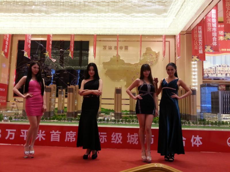 武漢主持人團(tuán)隊(duì)、武漢集團(tuán)年會(huì)、酒會(huì)、見面會(huì)、答謝會(huì)、車展房展策劃公司