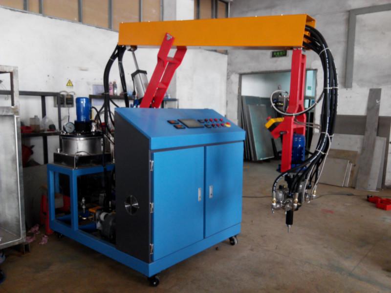 供應(yīng)V550真空注型機/復(fù)模機價格圖片