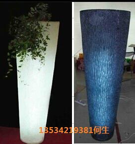 供應(yīng)細(xì)心玻璃鋼花盆造型雕塑 廠家直銷批發(fā)玻璃鋼制品