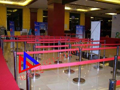 供應(yīng)一米線* 伸縮圍欄帶、一米線活動(dòng)護(hù)欄