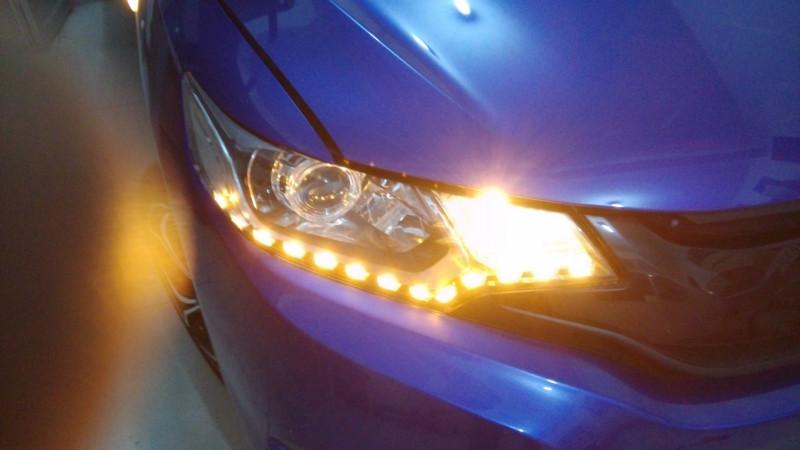 供應(yīng)新飛度大燈改裝/飛度改裝淚眼