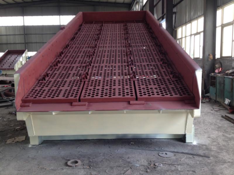 供應煤礦用振動篩選分級機械型號新源