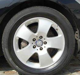 供應(yīng)奔馳S300原裝鋼圈帶輪胎一套拆件