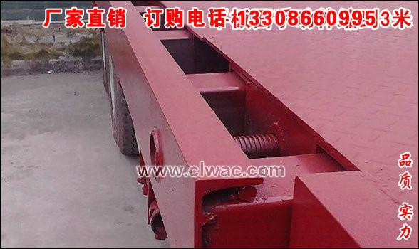 楚風(fēng)四橋平板運(yùn)輸車(chē)廠家,*后八平板運(yùn)輸車(chē),30噸挖機(jī)平板車(chē)價(jià)格