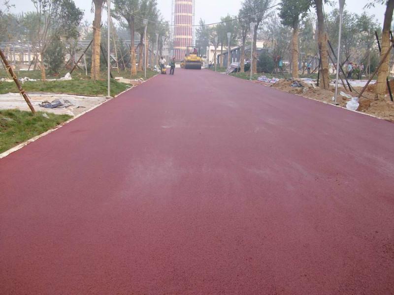 供應濱州彩色瀝青路面多少元一平方