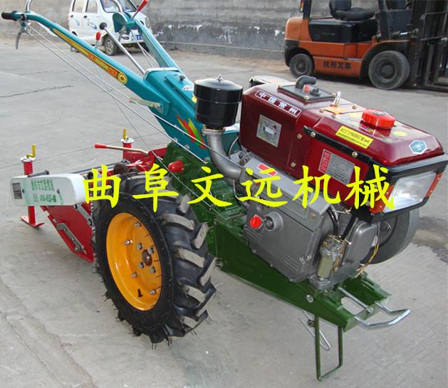 供應2015小型手扶帶動多功能土豆收獲機