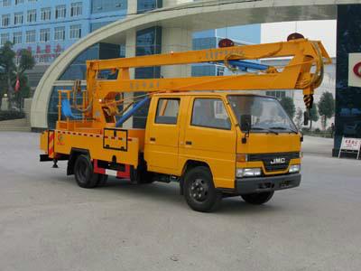 百色市靖西县江铃国四曲臂高空车,25米高空作业车