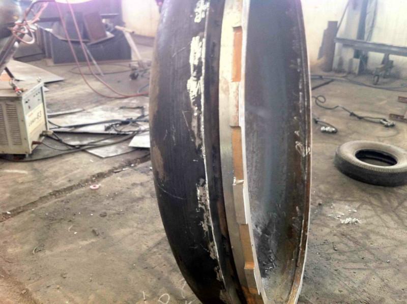 供應(yīng)大型優(yōu)質(zhì)蒸汽硫化罐價(jià)格