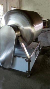 供應(yīng)榮昌牌滾揉機(jī)，味道好的榮昌牌滾揉機(jī)，真空滾揉機(jī)，滾揉機(jī)廠家直銷(xiāo)。