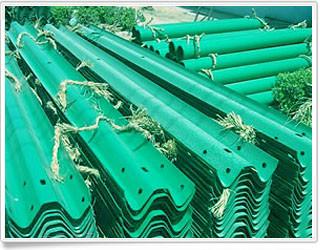 供應(yīng)成都雙面公路波形梁護欄