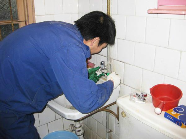 供應太原專業(yè)安裝暖氣的公司電話