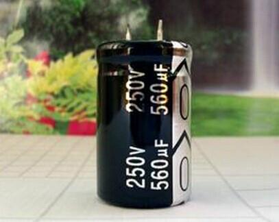 供應牛角鋁電解電容560UF250V 25X40
