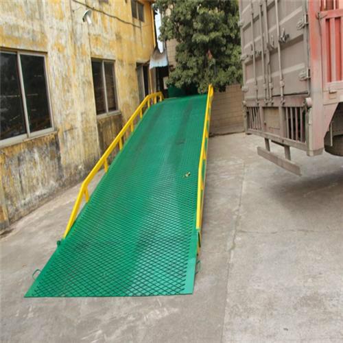 移動登車橋在哪里有賣移動登車橋在哪里訂購三良機械