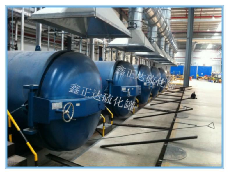 供應(yīng)市政管道襯膠硫化罐